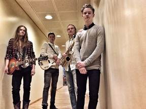 Framtíðarfólkið hitar upp